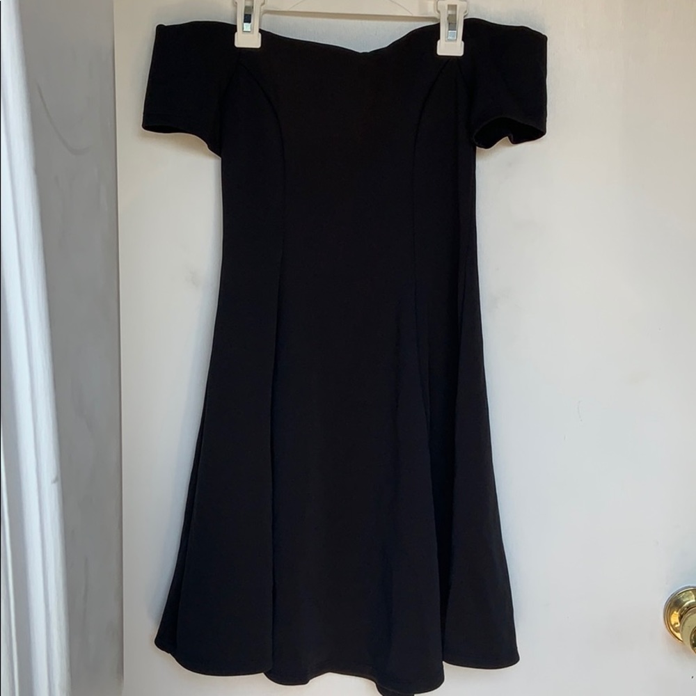 Forever 21 sleeveless black dress